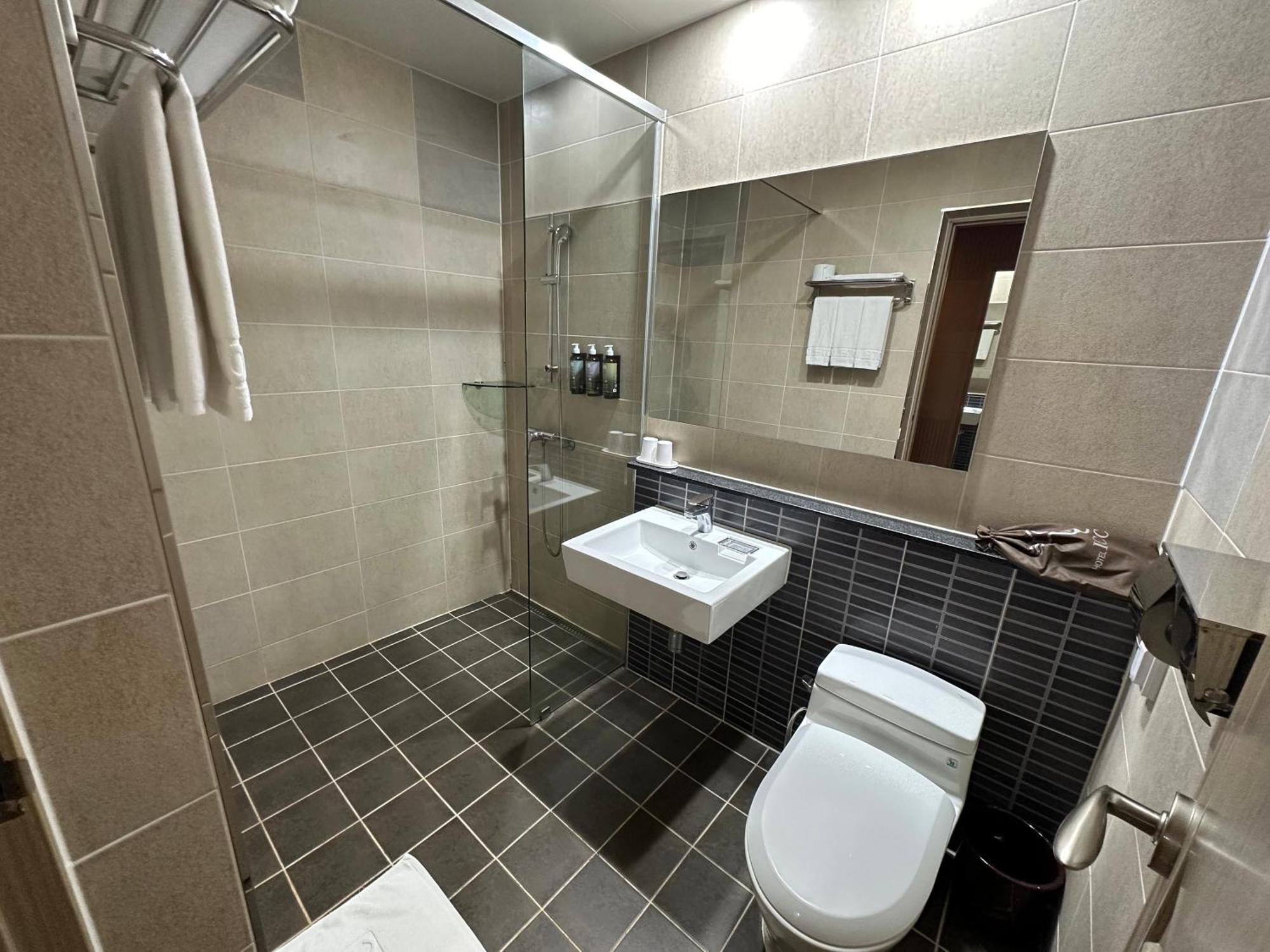 דאג'און Hotel Icc מראה חיצוני תמונה